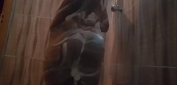  Africa squirting queen shower PART3